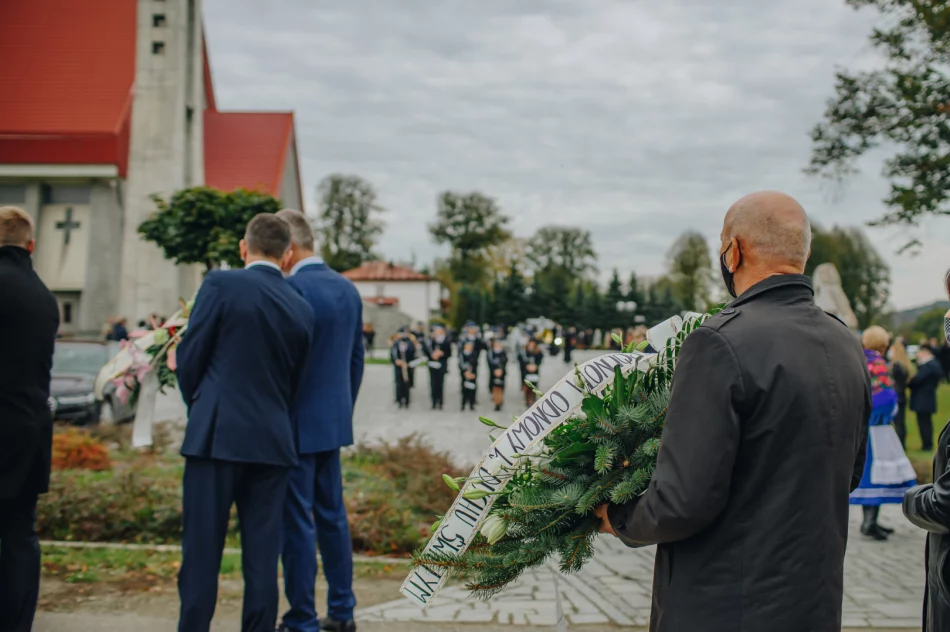 "Parafianie odczuwają teraz, czym jest osierocenie przez duchowego ojca, jakim jest proboszcz" - zdjęcie 6