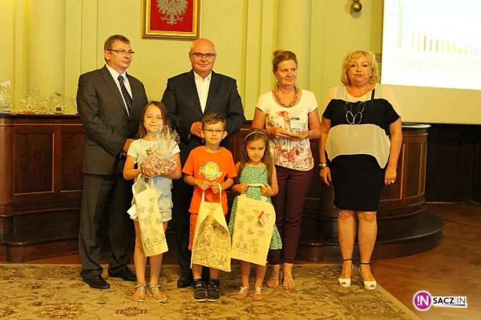 Chronią środowisko- zebrali prawie 3200 kg zużytych baterii - zdjęcie 2