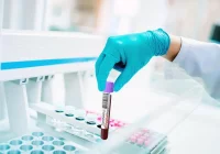 „Nie wiemy jeszcze, jak długo utrzymuje się odporność po kontakcie z wirusem" - zdjęcie główne