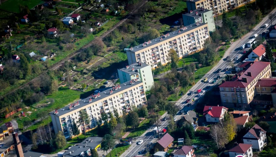 Przekazanie terenu szansą na remont drogi i parkingów? Dziś spotkanie - zdjęcie 1