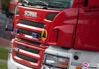 Pożar domu gasiło 28 strażaków. Straty oszacowano na 70 tys. zł - zdjęcie główne