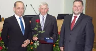 Statuetki z okazji jubileuszu 25-lecia samorządu - zdjęcie 2