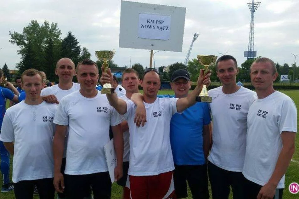 Puchary dla nszych strażaków w XVI Wojewódzkich Zawodach PSP w Sporcie Pożarniczym - zdjęcie 3