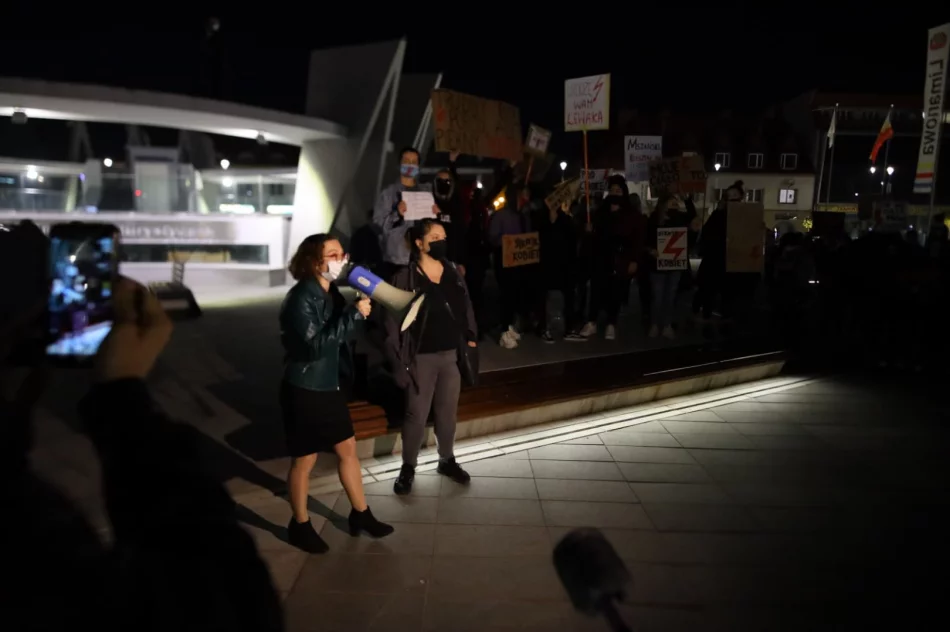 Manifestacje w Limanowej - relacja na żywo - zdjęcie 11