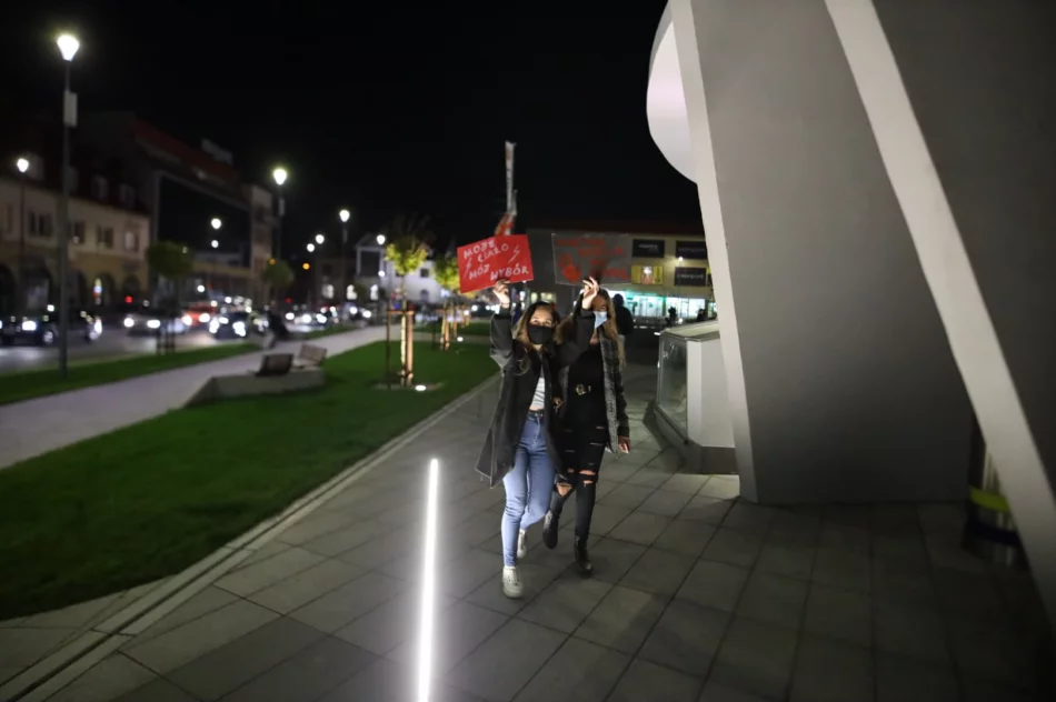 Manifestacje w Limanowej - relacja na żywo - zdjęcie 15