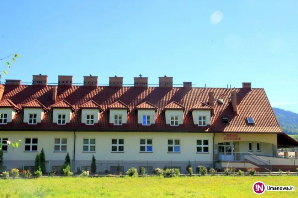 Niepełnosprawni uczniowie walczą w konkursie o 'Kolorowe Boisko'. Możesz im pomóc - zdjęcie 3