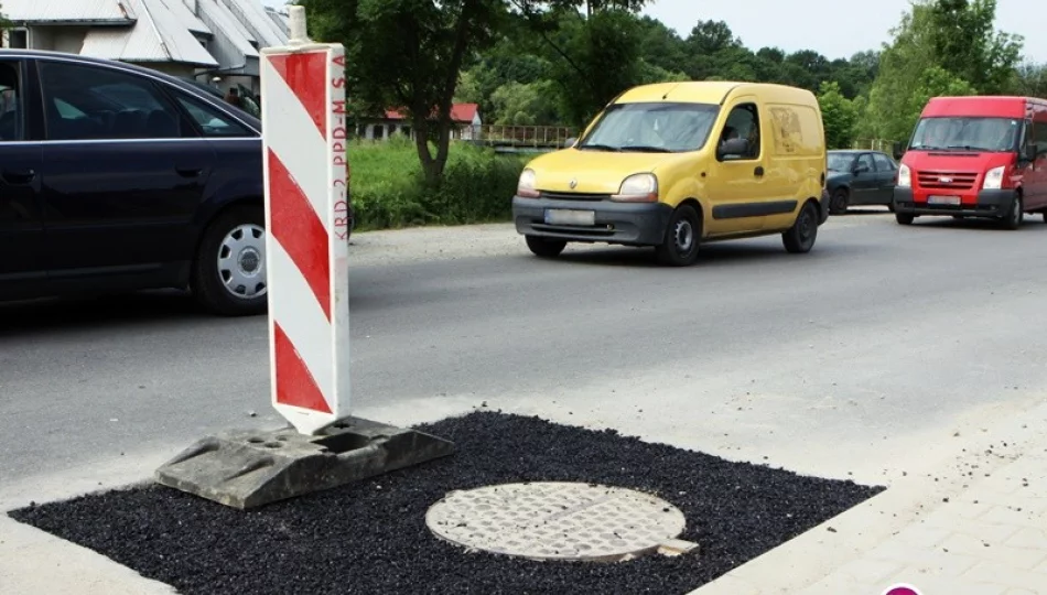 Fotointerwencja przypomniała o dziurze wokół studzienki - zdjęcie 1