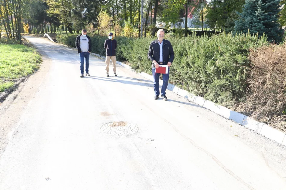 Dobiegła końca przebudowa drogi Męcina Rolna - zdjęcie 8