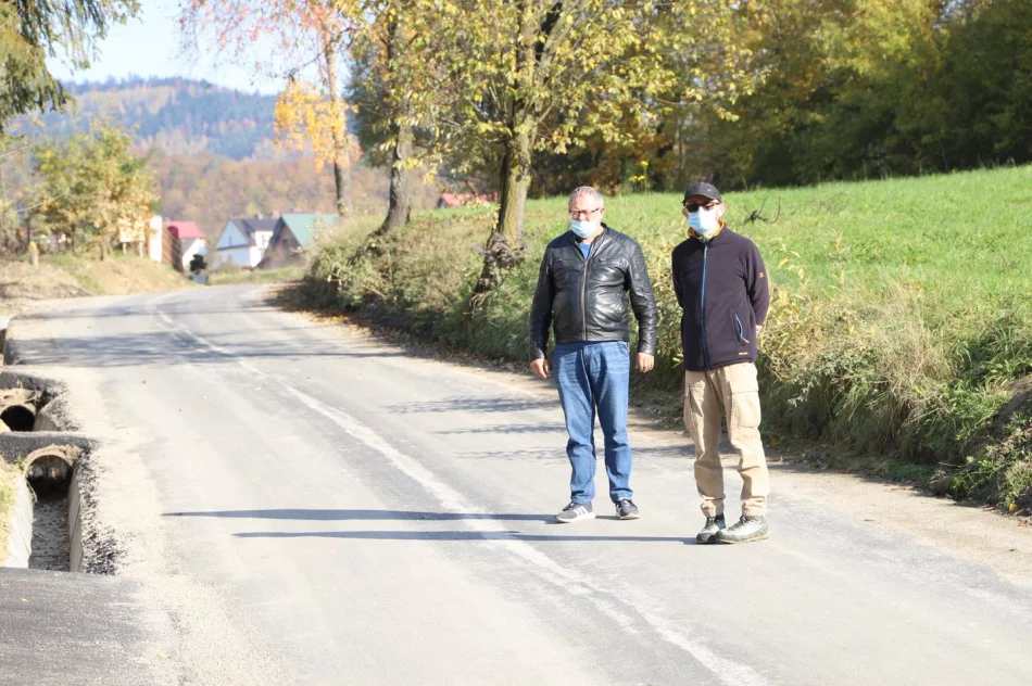 Dobiegła końca przebudowa drogi Męcina Rolna - zdjęcie 13