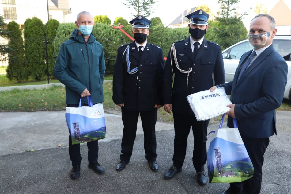 OSP w Siekierczynie i OSP w Rupniowie doposażone w nowy sprzęt ratowniczy - zdjęcie 4