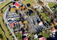 Biskupi zdecydowali o odwołaniu uroczystości na cmentarzach. W diecezji tarnowskiej decyzja należy do proboszczów, chyba, że cmentarze zamknie rząd - zdjęcie główne