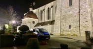 Wejścia na cmentarze otwarte, policja pilnuje Bazyliki - zdjęcie 5