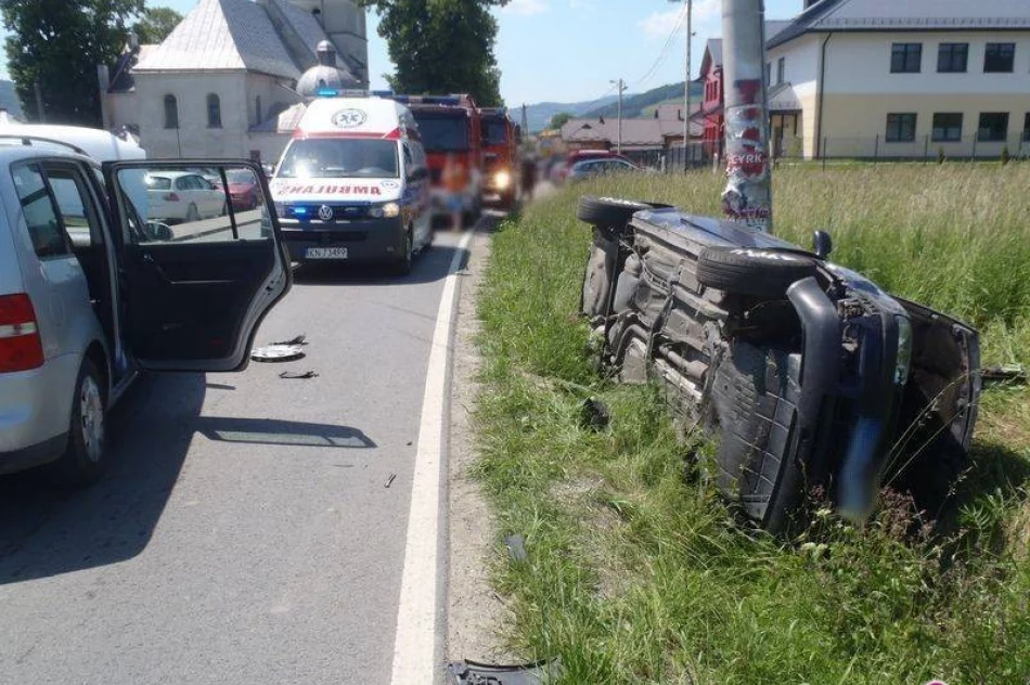 Łącko - zderzyły się dwa auta - zdjęcie 2