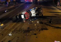 Chełmiec, ulica Papieska – zderzenie dwóch samochodów i motocykla - zdjęcie główne