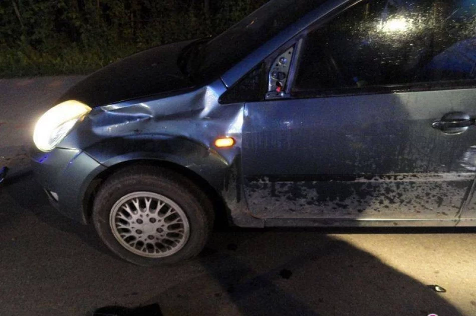 Chełmiec, ulica Papieska – zderzenie dwóch samochodów i motocykla - zdjęcie 2