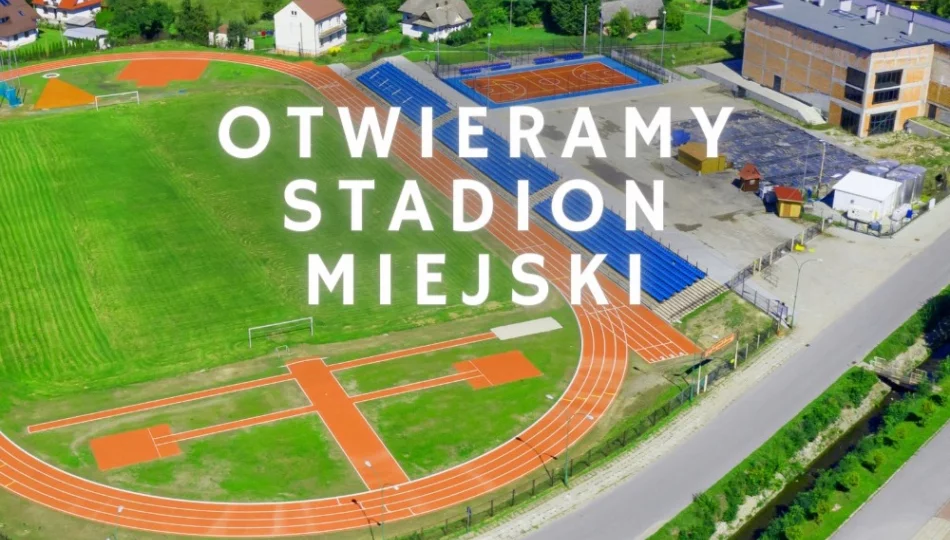 Stadion wreszcie zostanie oddany do użytku. Mieszkańcy krytykują godziny otwarcia - zdjęcie 1