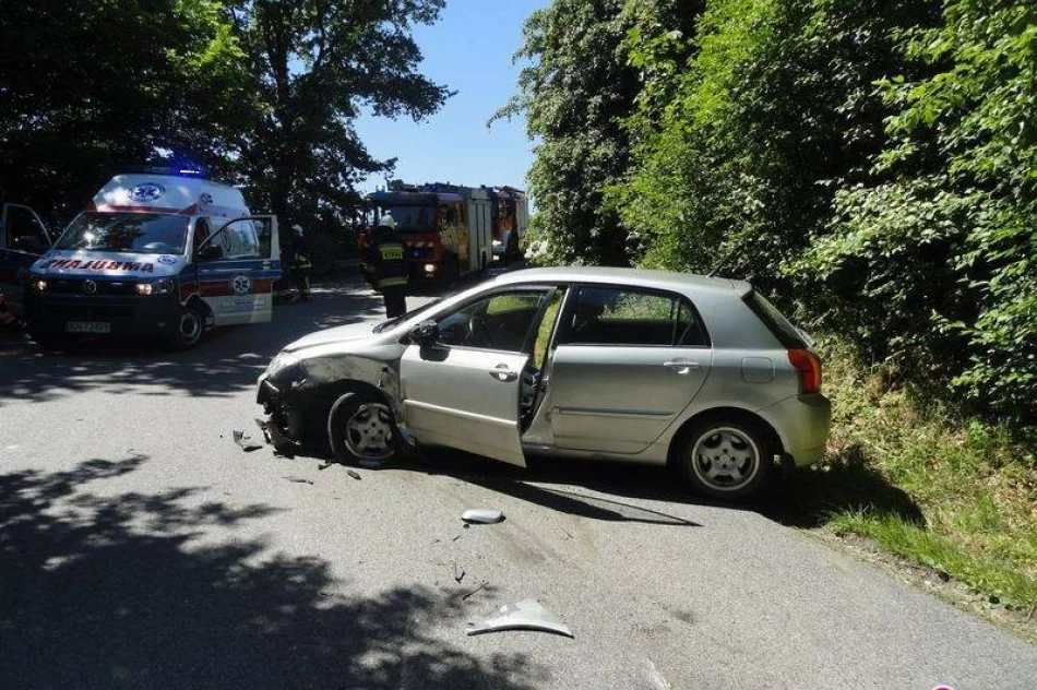 Dwie osoby ranne trafiły do szpitala - zdjęcie 3