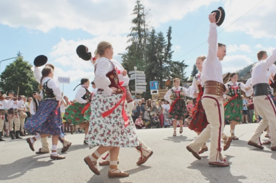 Zespół regionalny obchodzi jubileusz. Od pół wieku promują lokalny folklor - zdjęcie 16