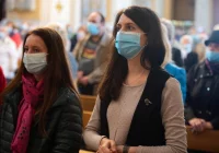 Kościół: 1 osoba na 15 m2 :  "to trudne dla Kościoła, ale rozumiemy zagrożenie" - zdjęcie główne