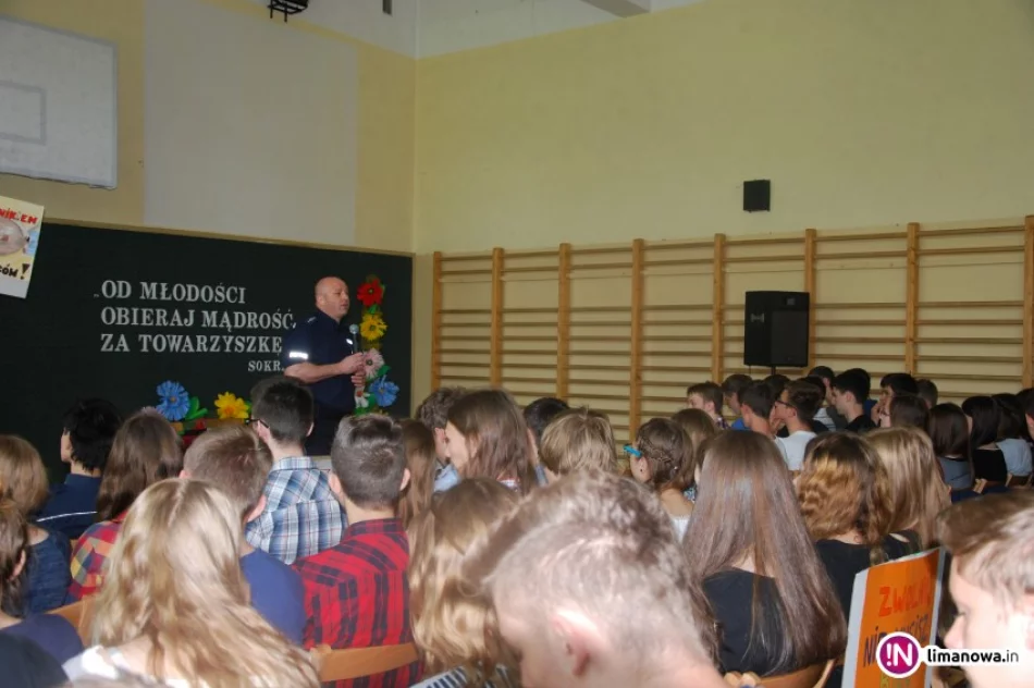 Licealiści włączyli się w 'Ogólnopolski Głos Profilaktyki” - zdjęcie 2