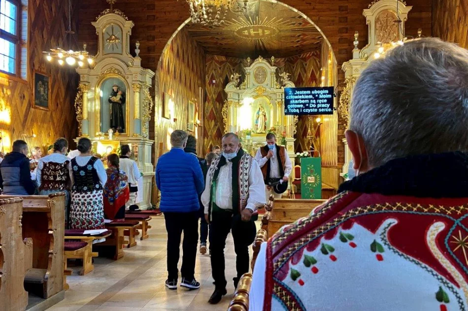 Podtrzymują tradycję pomimo trudnych czasów - zdjęcie 8