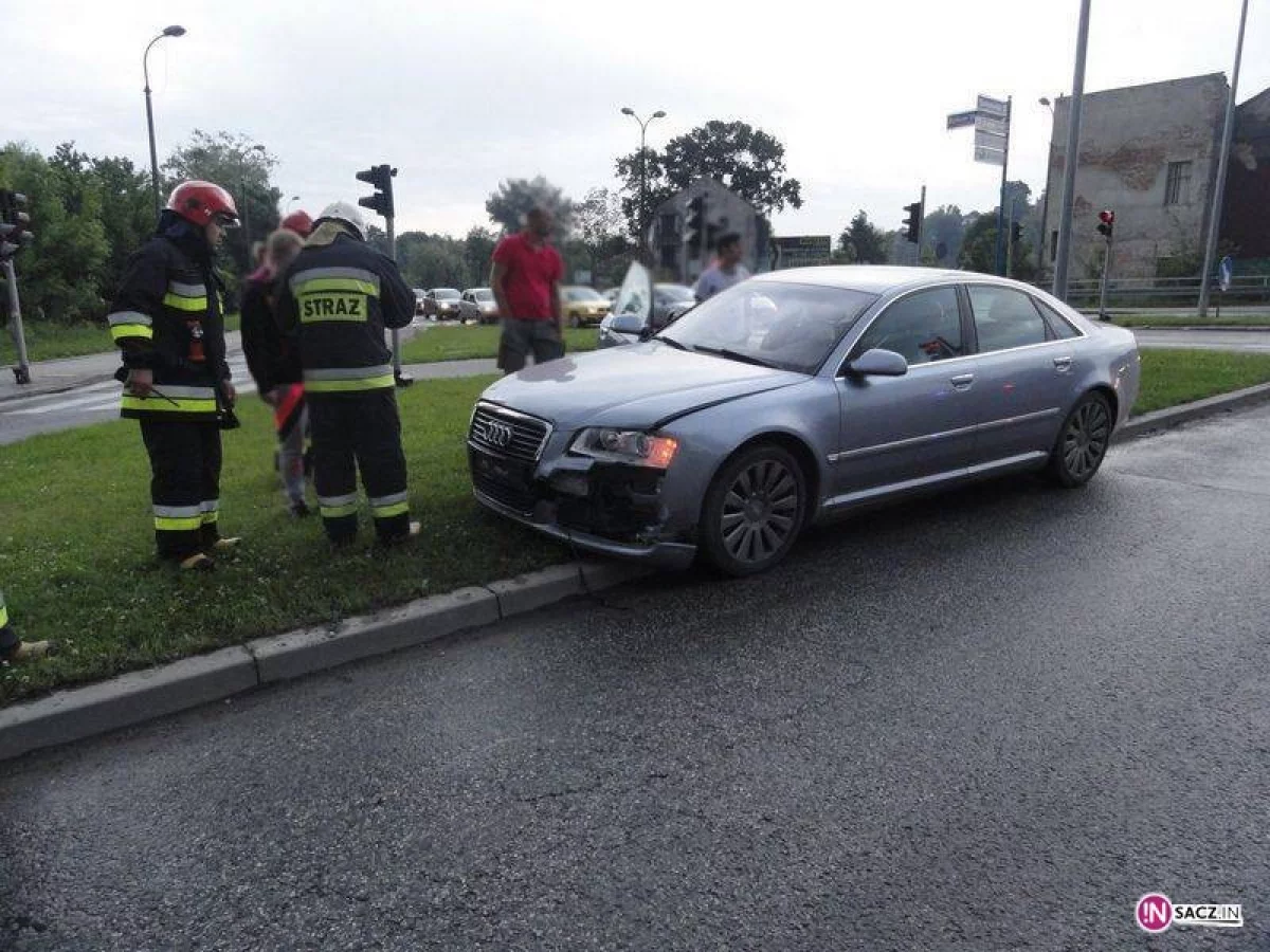 Ulica Legionów - zderzyły się dwa auta