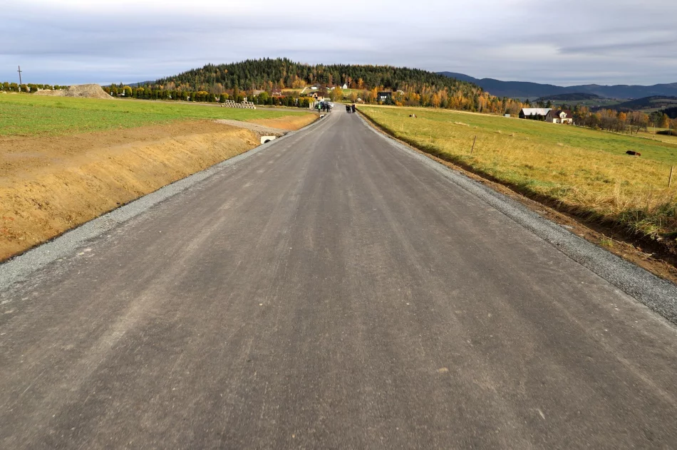 Zakończył się remont drogi Siekierczyna - Podlas  - zdjęcie 4