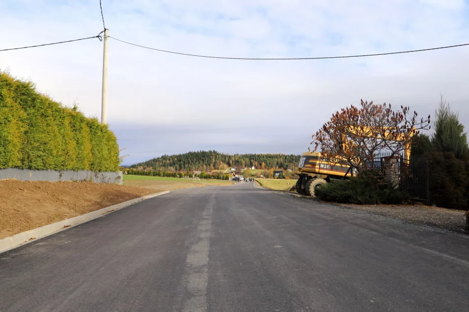 Zakończył się remont drogi Siekierczyna - Podlas  - zdjęcie 12