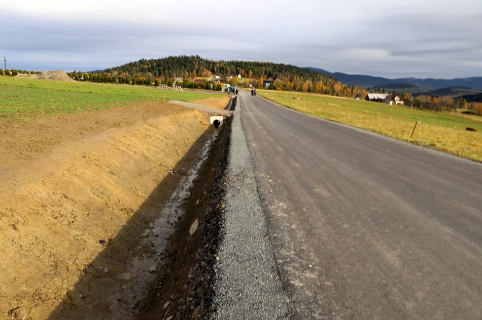 Zakończył się remont drogi Siekierczyna - Podlas  - zdjęcie 14