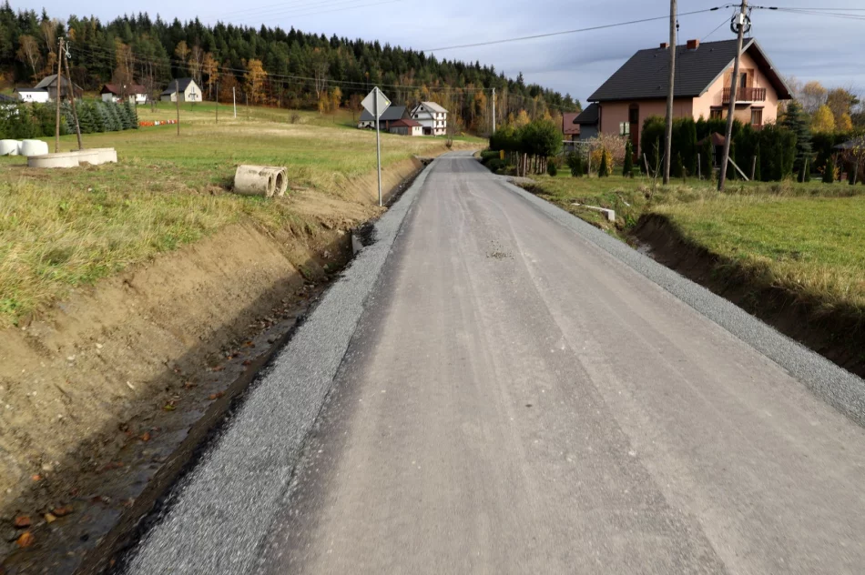 Zakończył się remont drogi Siekierczyna - Podlas  - zdjęcie 16