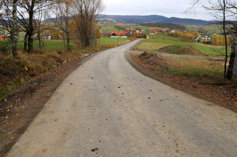 Zakończył się remont drogi Siekierczyna - Podlas  - zdjęcie 18