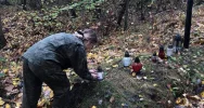 Strzelcy na grobach żołnierskich - zdjęcie 5