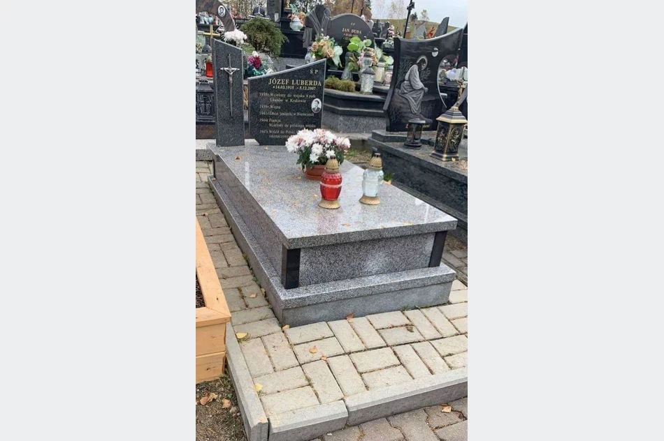 Strzelcy na grobach żołnierskich - zdjęcie 6