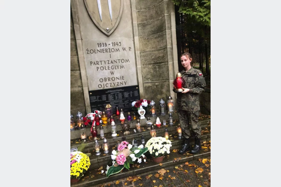 Strzelcy na grobach żołnierskich - zdjęcie 10