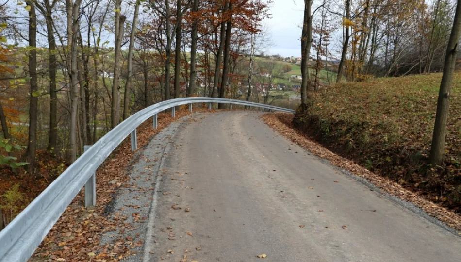 Za niespełna 2 mln zł przebudowano 3 km drogi - zdjęcie 1