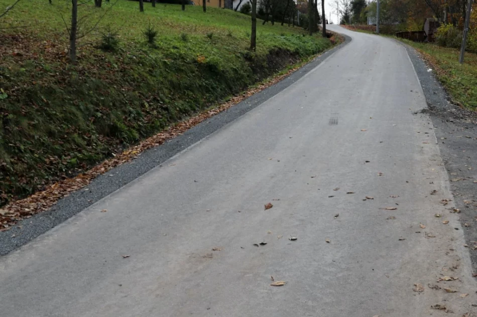 Za niespełna 2 mln zł przebudowano 3 km drogi - zdjęcie 4