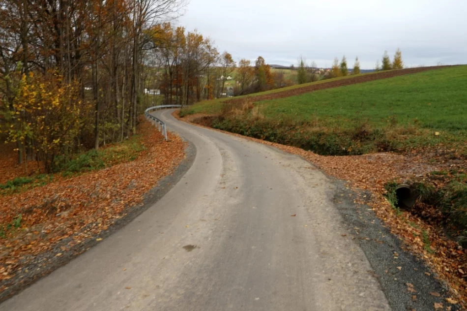 Za niespełna 2 mln zł przebudowano 3 km drogi - zdjęcie 6