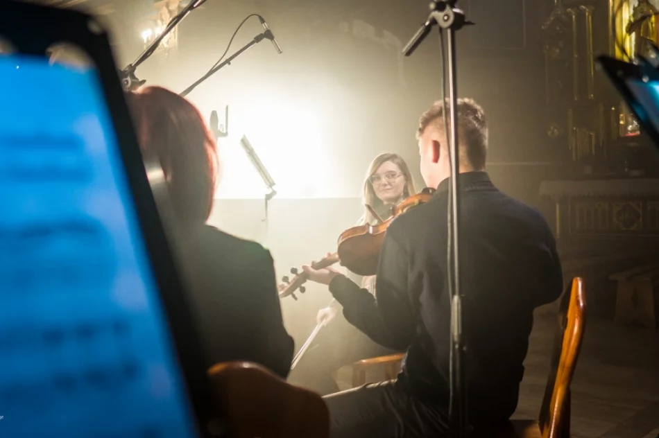 "Myśląc Ojczyzna" kompozycja Sebastiana Szymańskiego do słów poematu Karola Wojtyły - zdjęcie 14