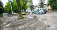 Potwierdziły się obawy: wszędzie błoto, więc chodzą ulicą - zdjęcie 2