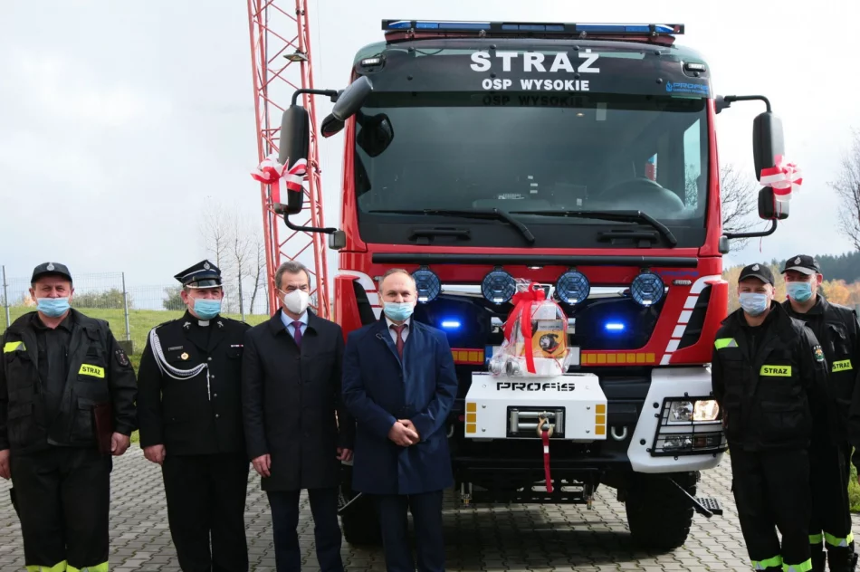 Jednostka OSP Wysokie pozyskała nowy samochód - zdjęcie 2