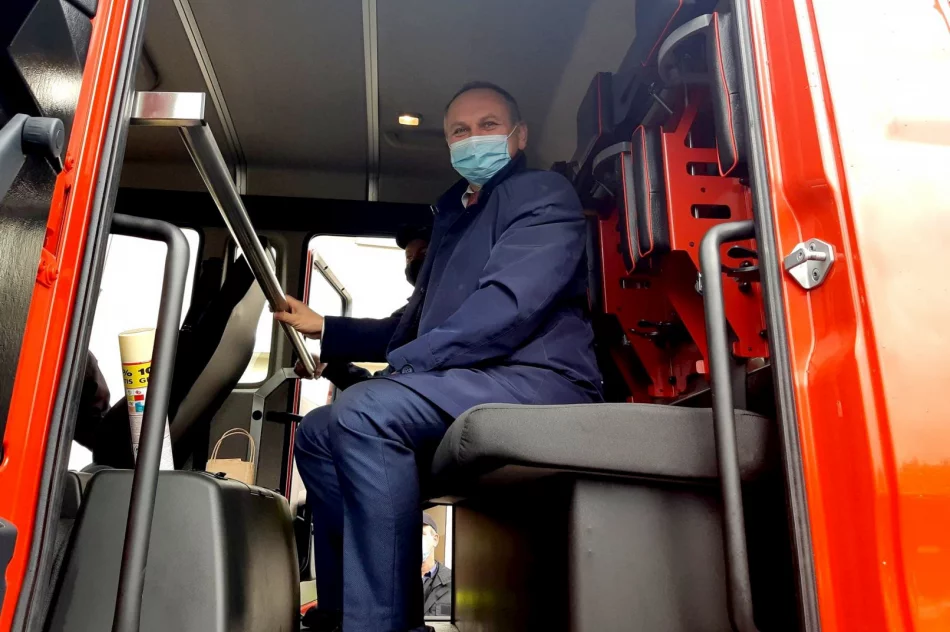 Jednostka OSP Wysokie pozyskała nowy samochód - zdjęcie 13