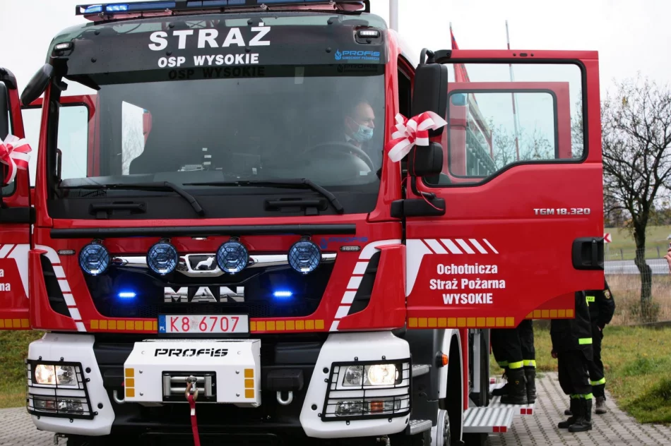 Jednostka OSP Wysokie pozyskała nowy samochód - zdjęcie 17