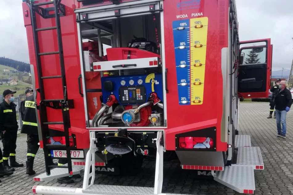 Po raz pierwszy jednostka OSP z 50-letnią historią ma fabrycznie nowy samochód - zdjęcie 3