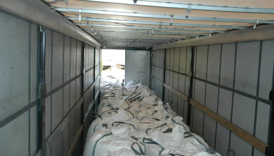 W naczepie oprócz ryżu… Afgańczycy - zdjęcie 1