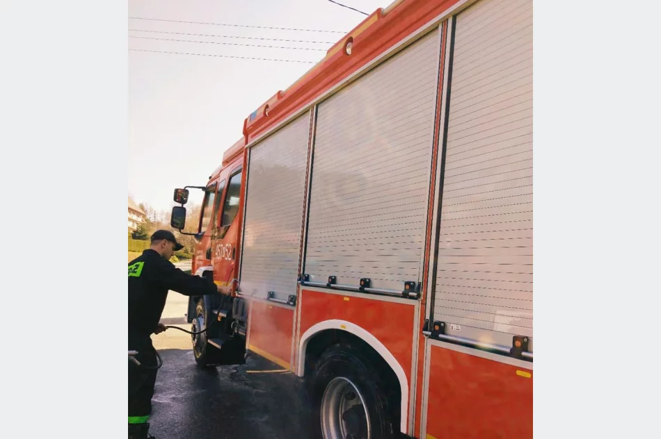 Druhowie z jednostek OSP dezynfekują miejsca publiczne na terenie gminy - zdjęcie 16