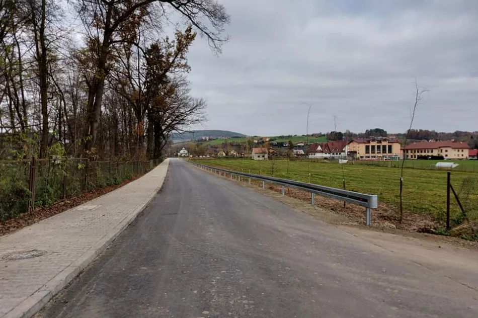 Gmina dokonała odbioru drogi - jej przebudowa kosztowała ponad 1,2 mln zł - zdjęcie 2