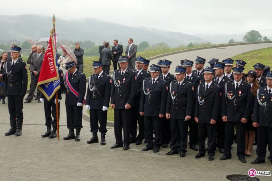 Strażacy z Mogilna maja nową remizę - zdjęcie 3