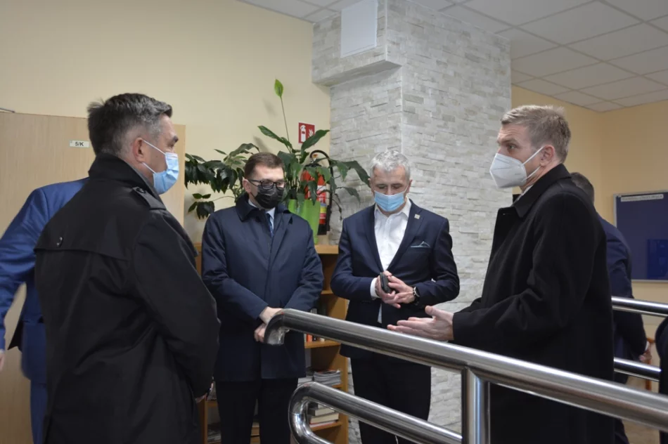 Pierwszy szpital tymczasowy na południu oddany do dyspozycji medyków - zdjęcie 3