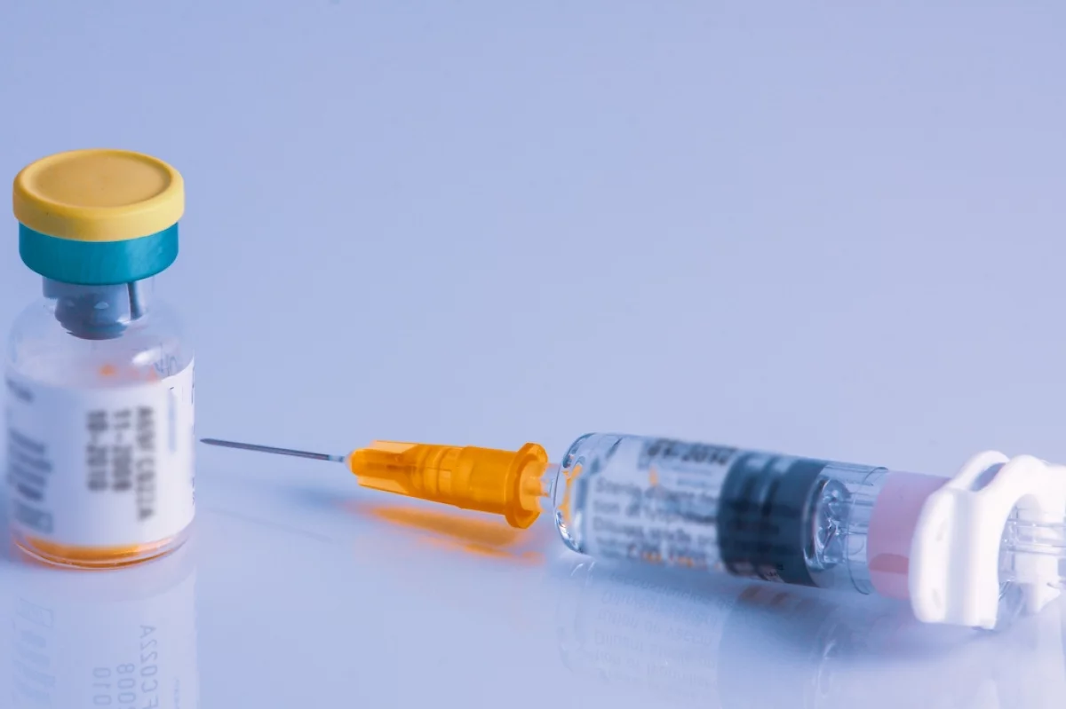 Dopuszczenie szczepionki przeciwko koronawirusowi możliwe w połowie grudnia