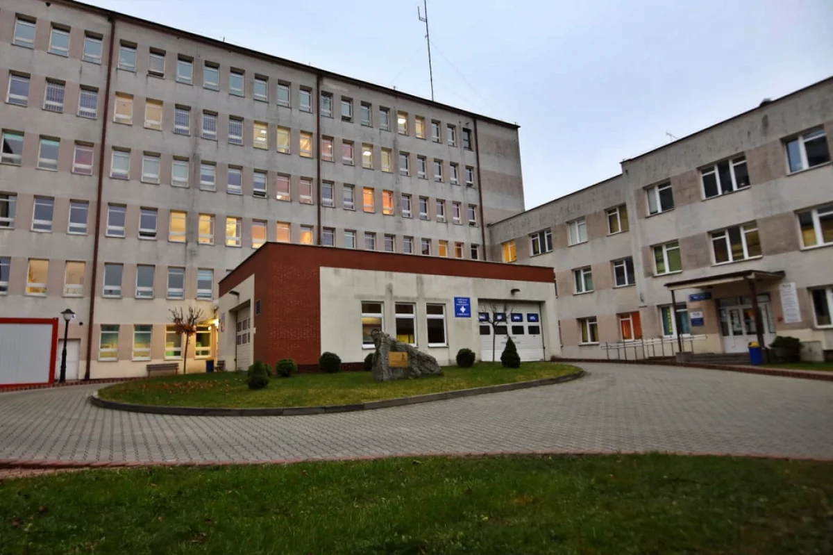Szpital będzie „samowystarczalny”. 433 tys. zł ma rozwiązać problem „wąskiego gardła” przed SOR
